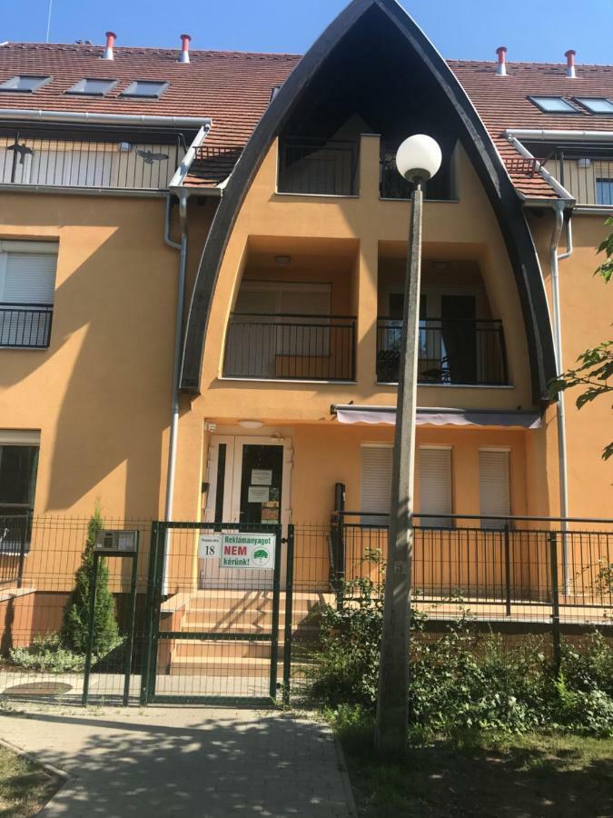 Tommy Apartman 2.0 Hajdúszoboszló Esterno foto
